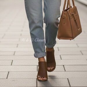 Frye & Co Oasys Cognac Perforated Block Heel Sandals Open Toe Size 7 New In Box